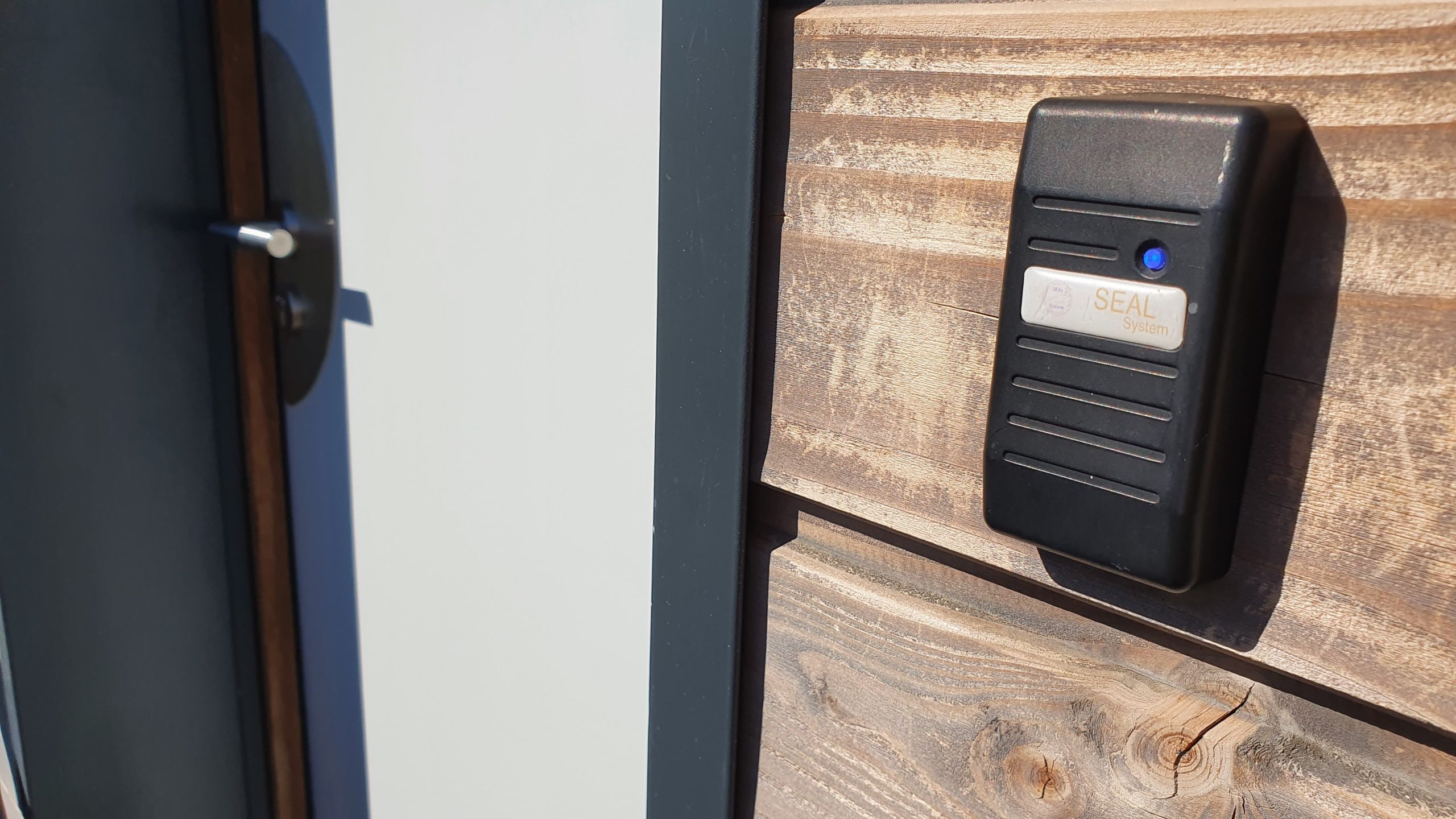 boitier entrée sécurisé