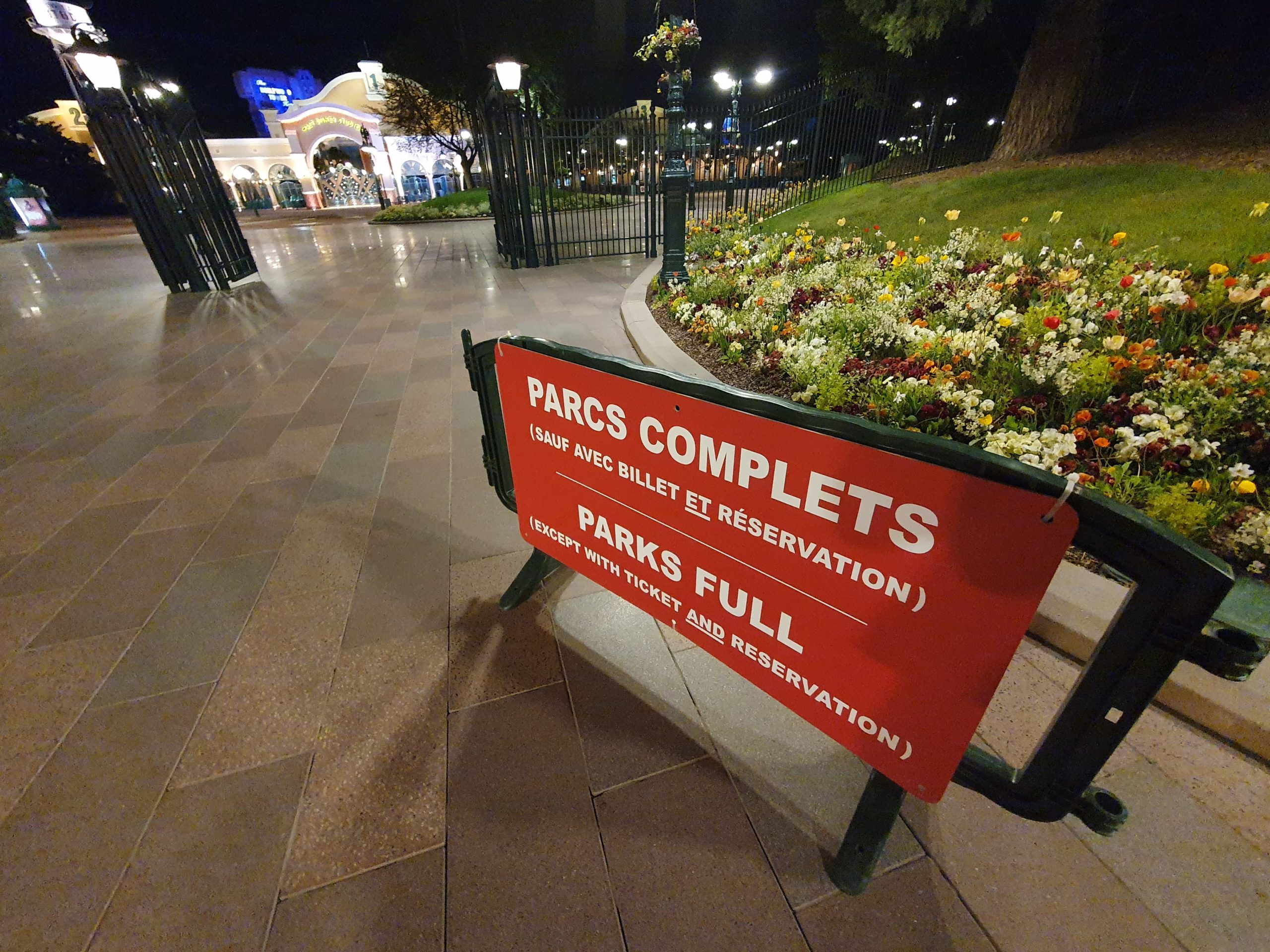 disneyland paris complet