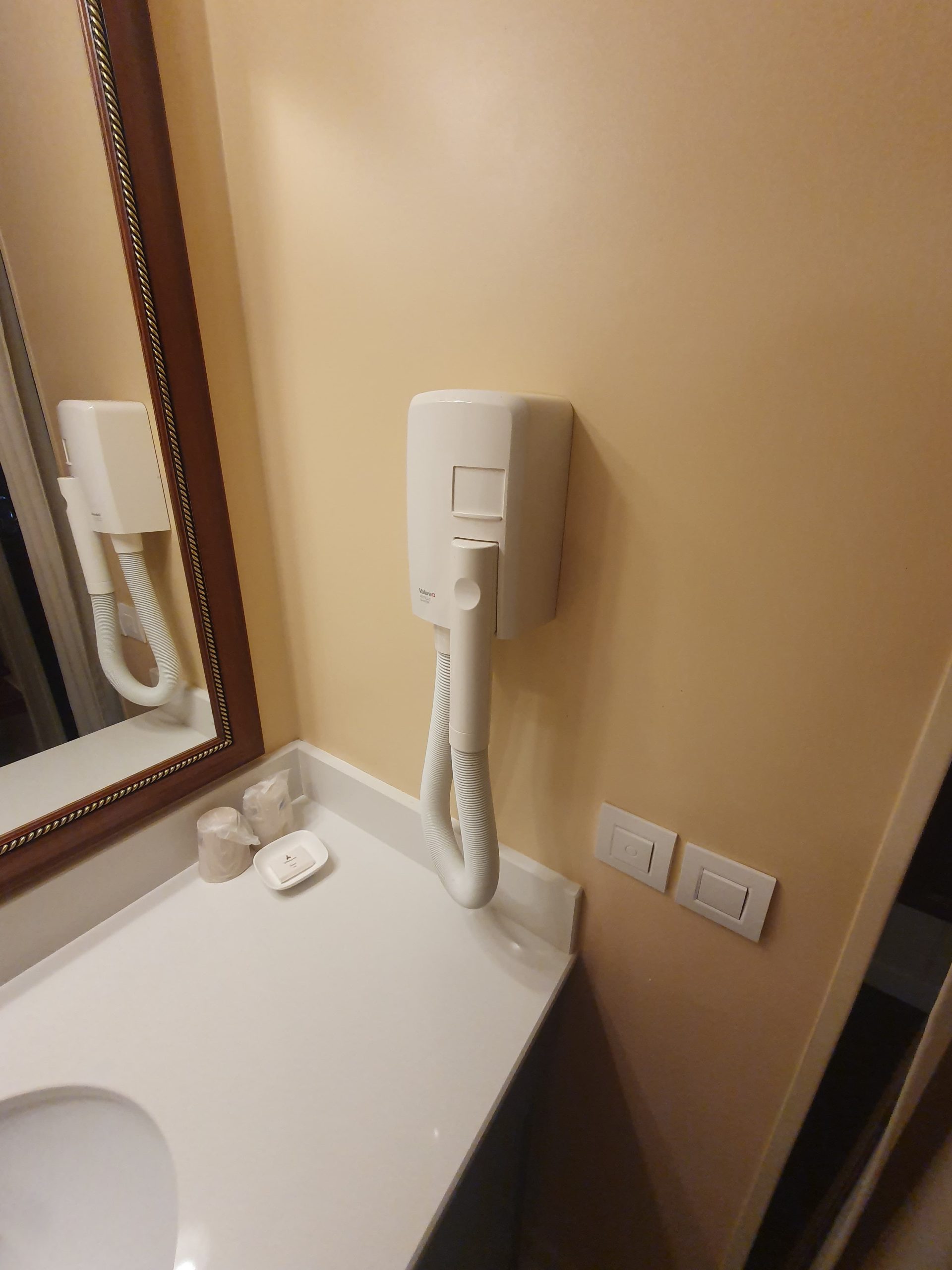 seche cheveux hôtel Newport Bay Club de Disney Paris