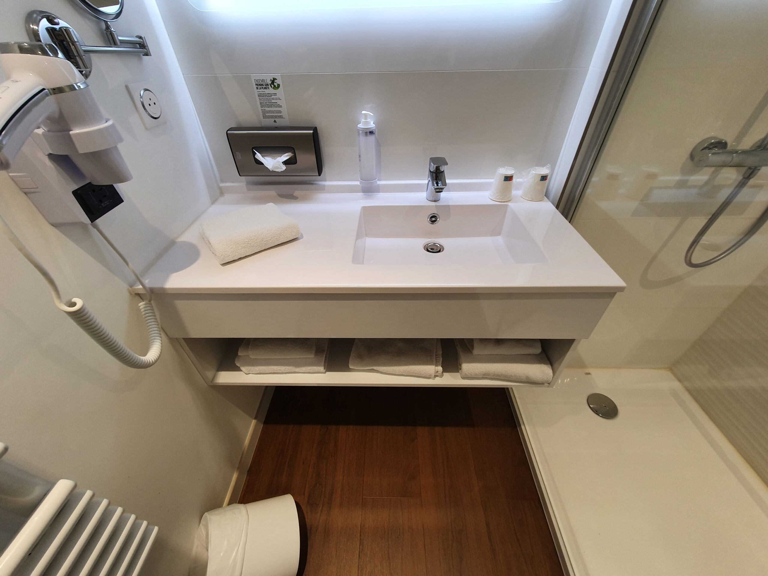 vasque salle de bain westotel pornic