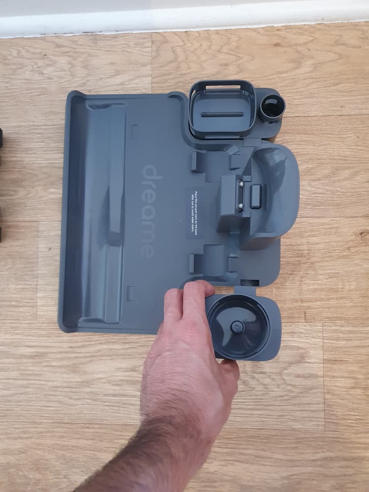 intallation base aspirateur dreame h12 2