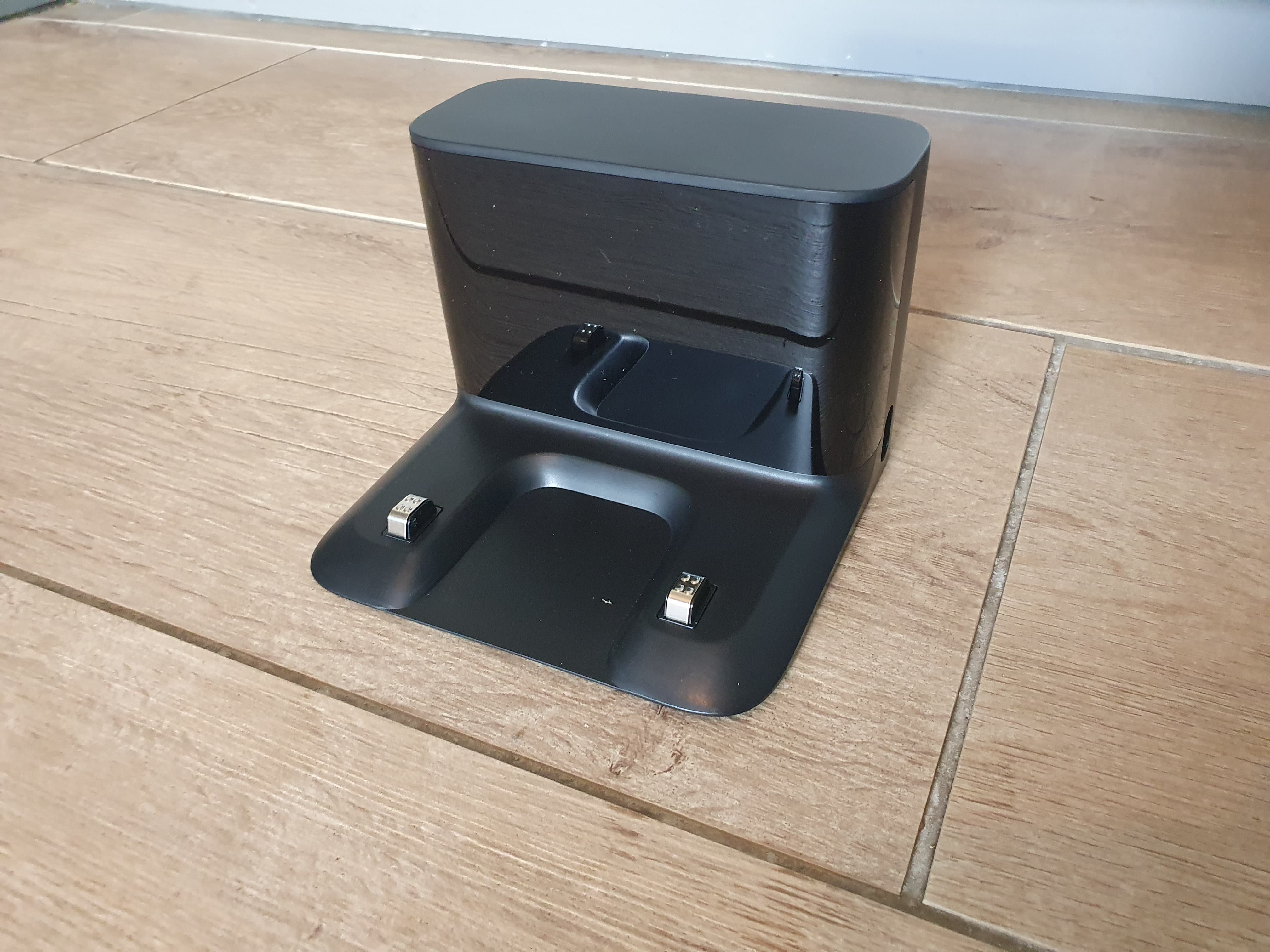 base de chargement aspirateur dreamebot l10s pro