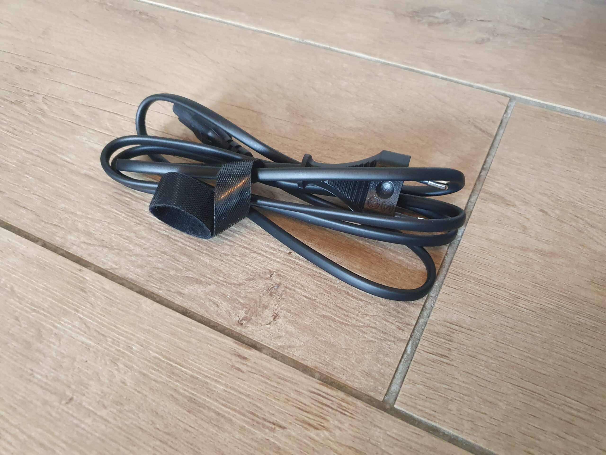 prise chargeur aspirateur dreamebot l10s pro