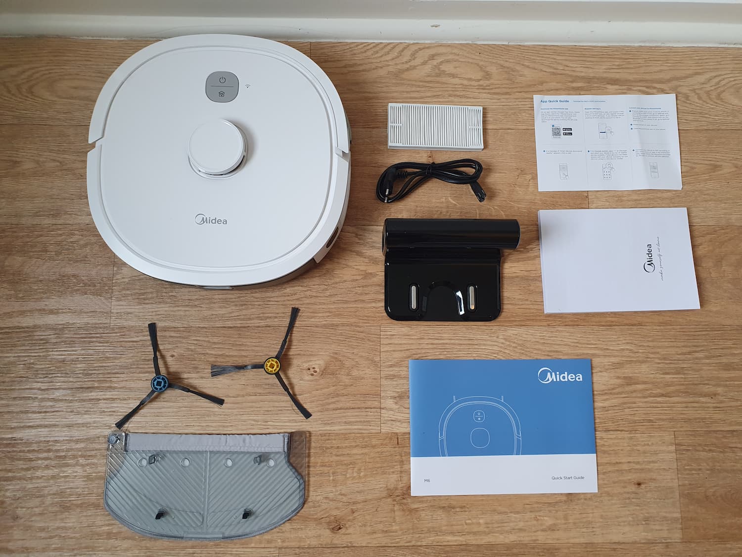 accessoires aspirateur robot midea m6 déballés