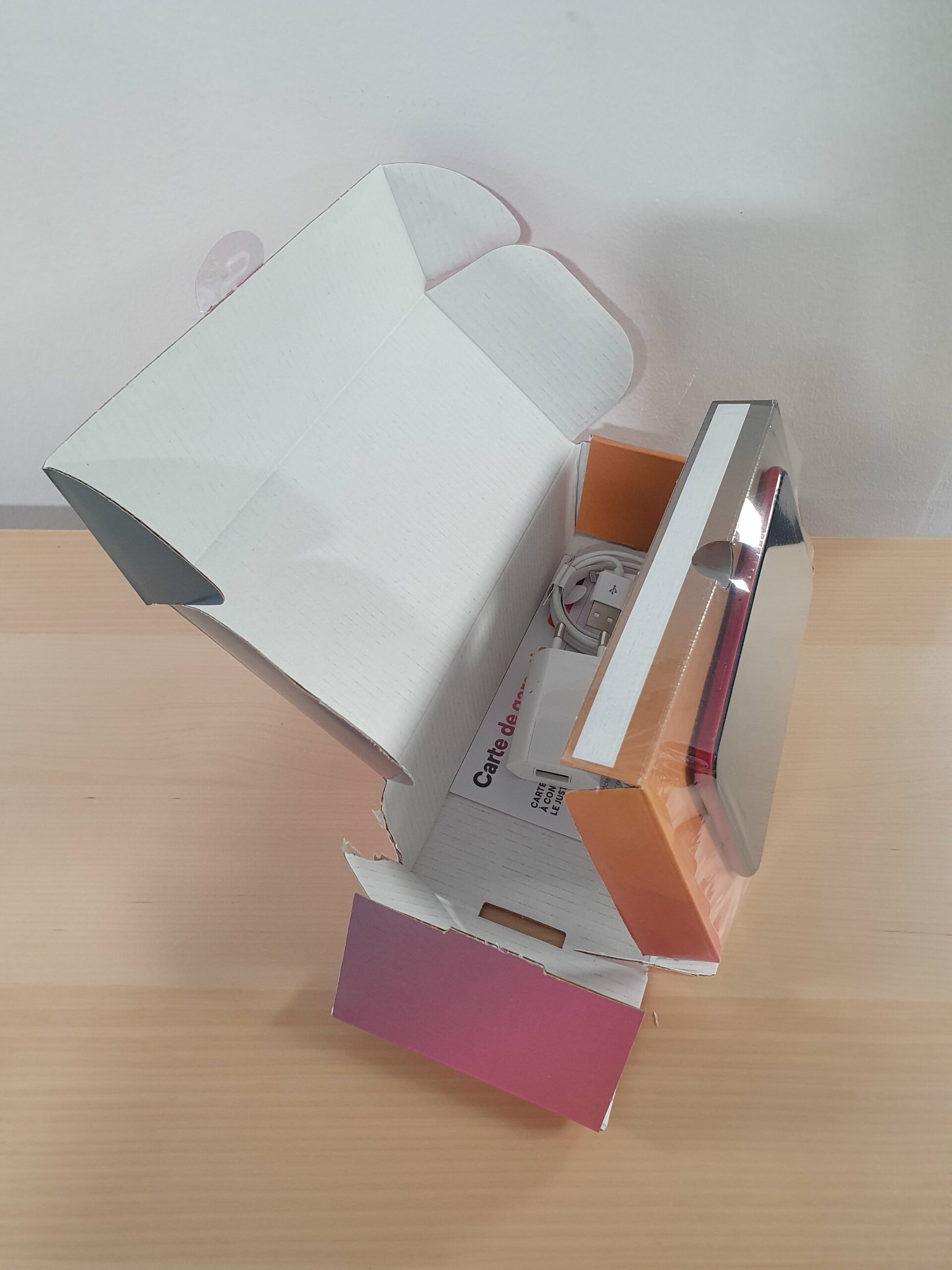 le téléphone reconditionné et ses accessoires