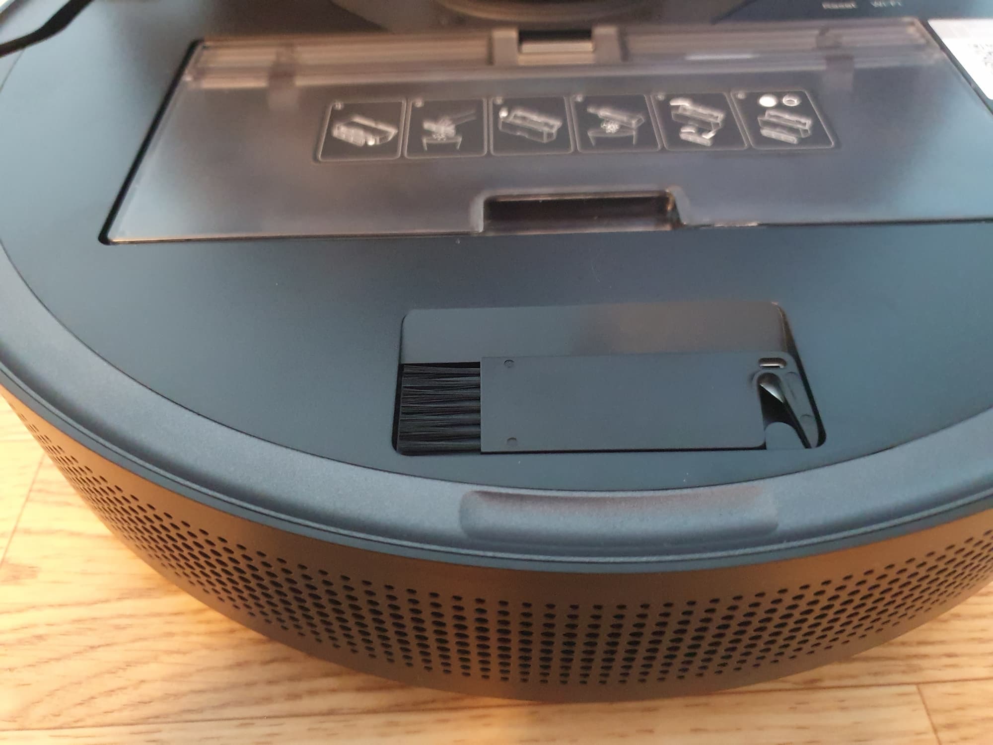 brosse d'entretien aspirateur robot dreamebot d10s pro