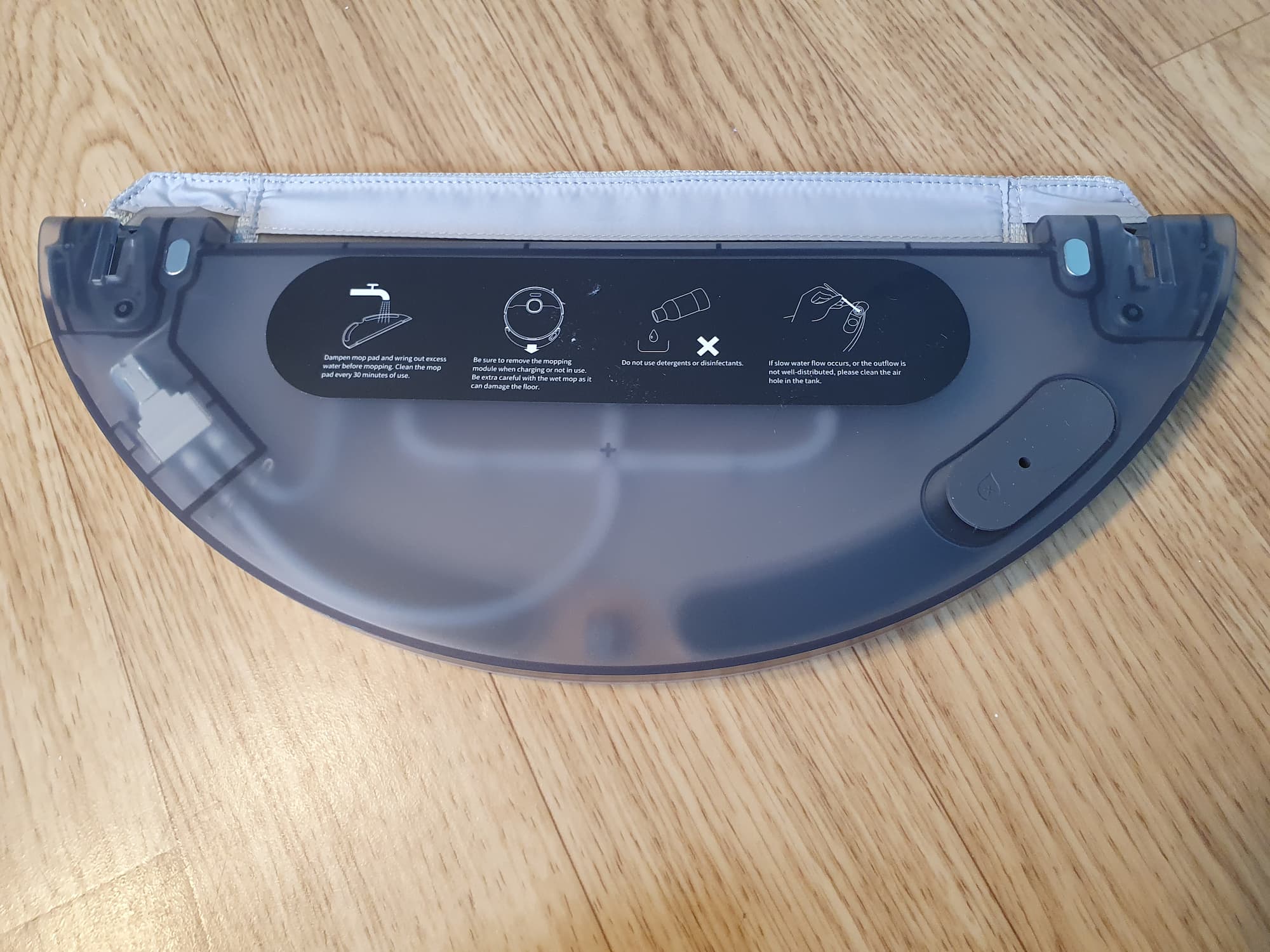 reservoir eau aspirateur robot dreamebot d10s pro