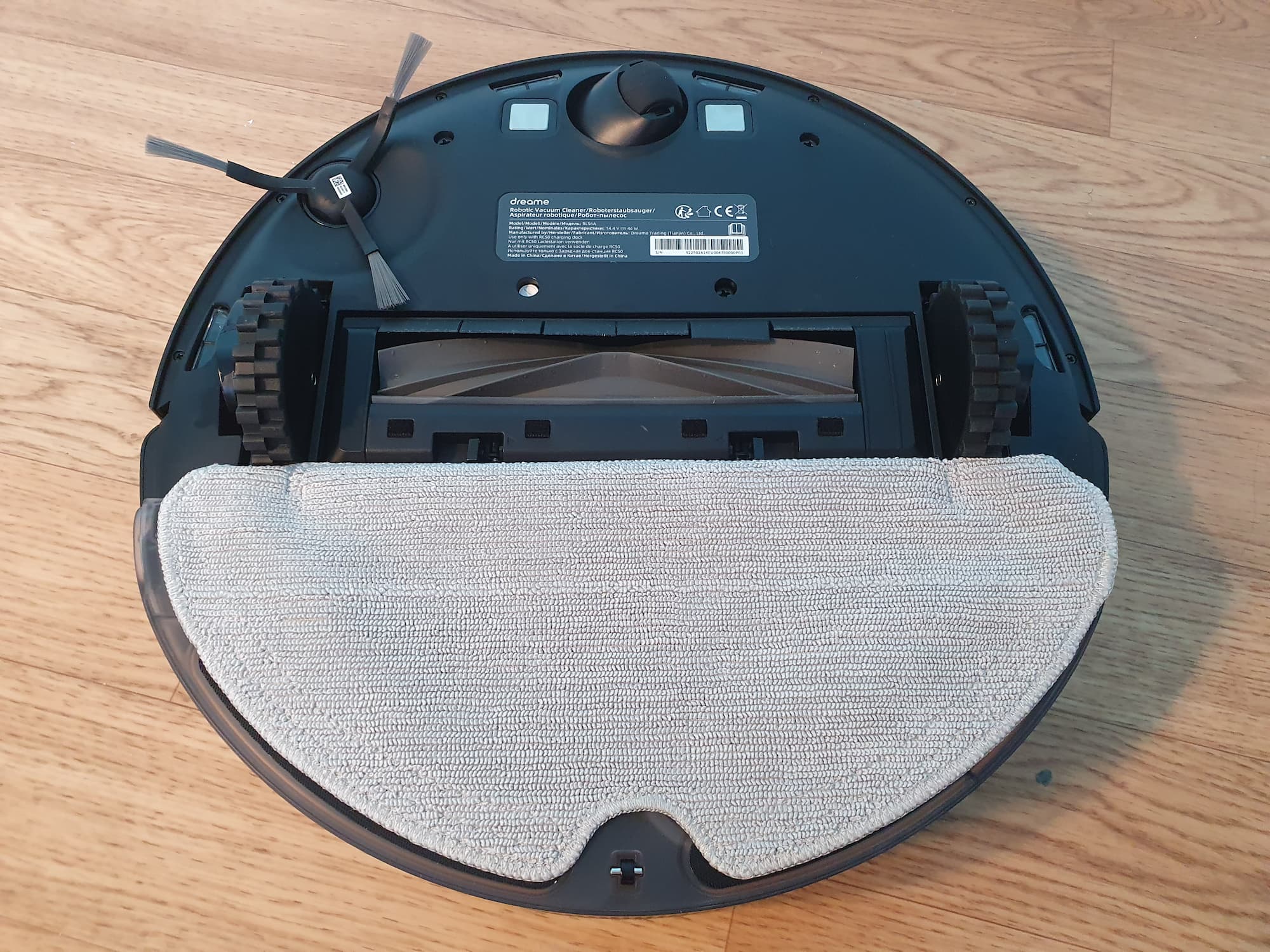 serpillère sur aspirateur robot dreamebot d10s pro