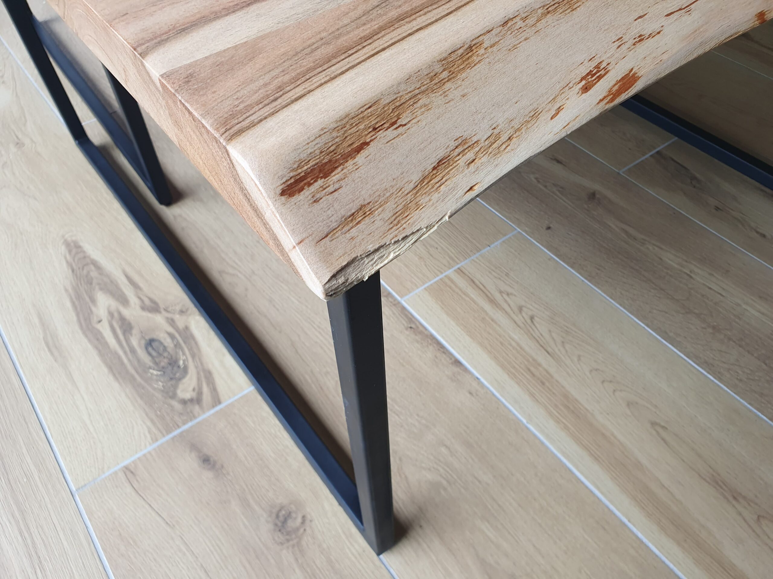 table basse bois cassée pier import