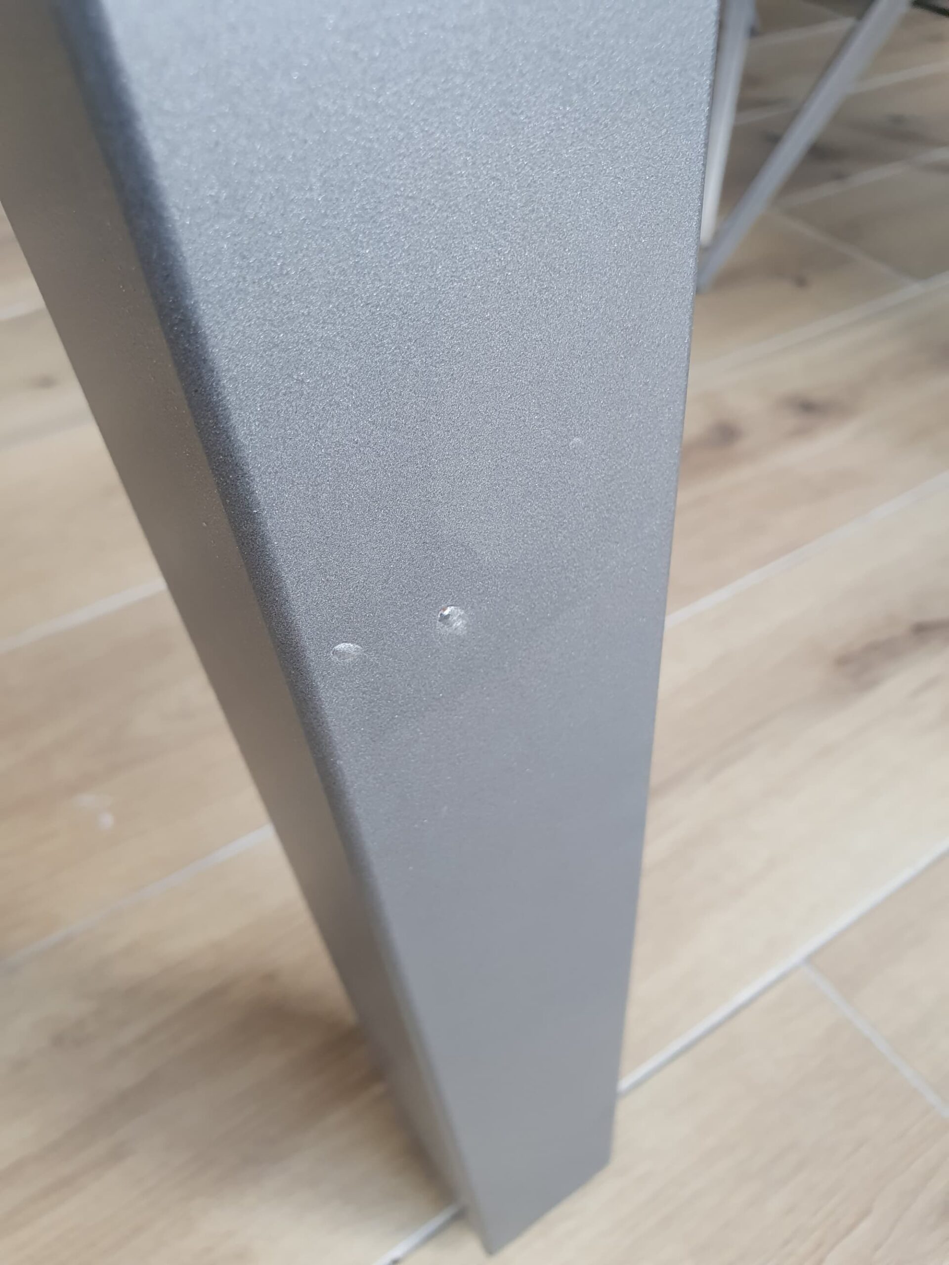 usure peinture table bois pier import