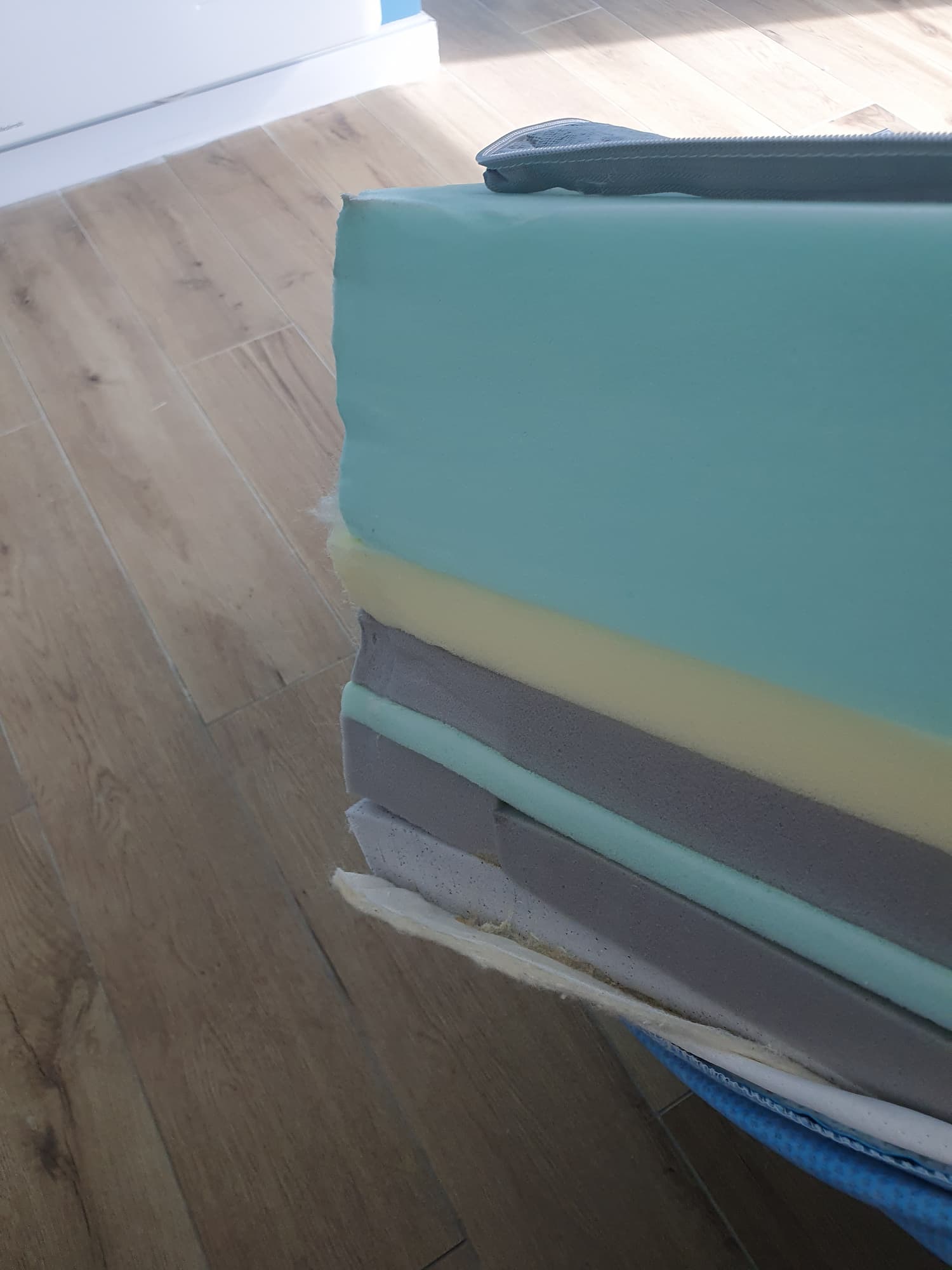 couches de mousse matelas simba luxe