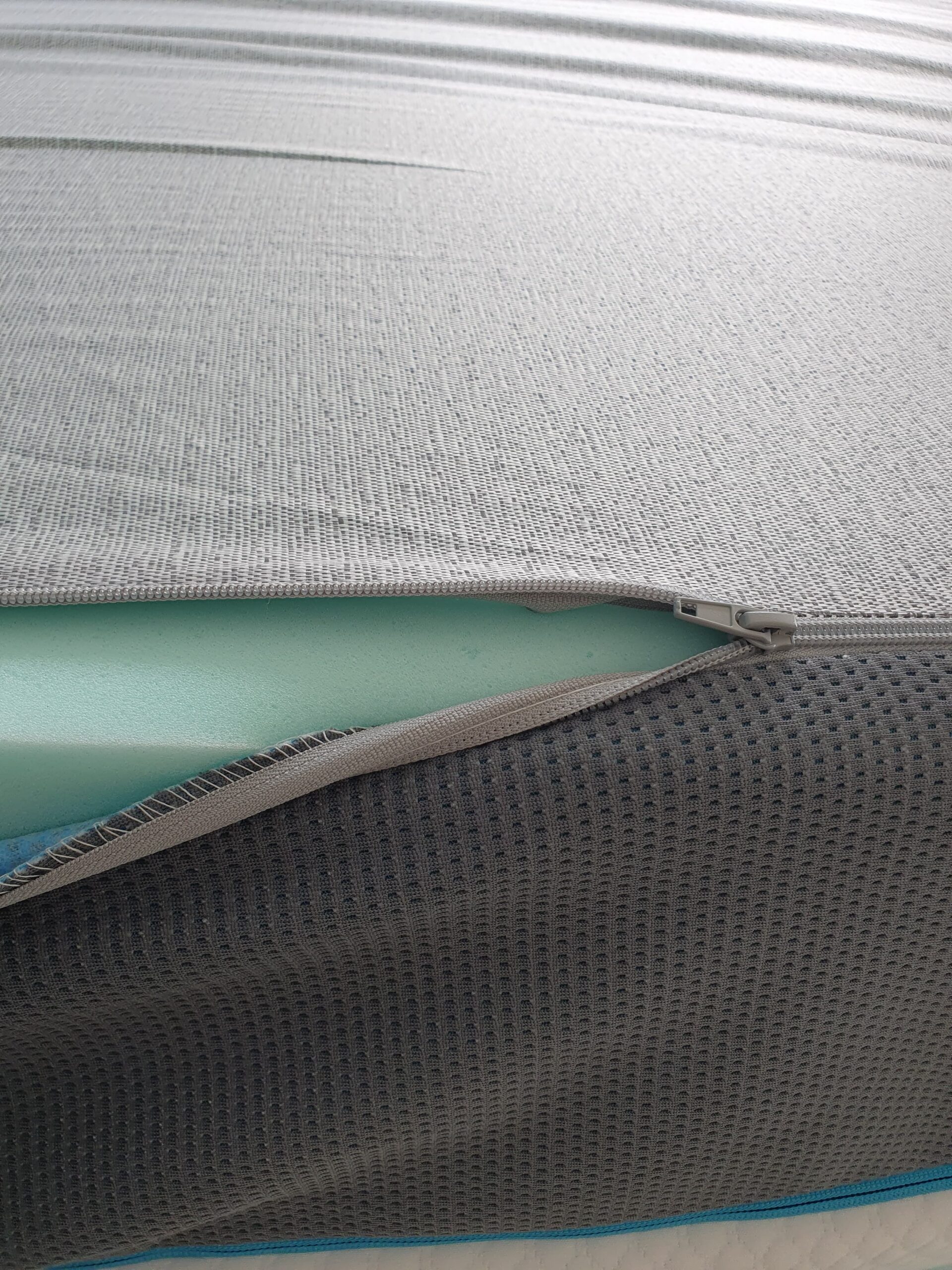 fermeture éclaire inférieure matelas simba luxe