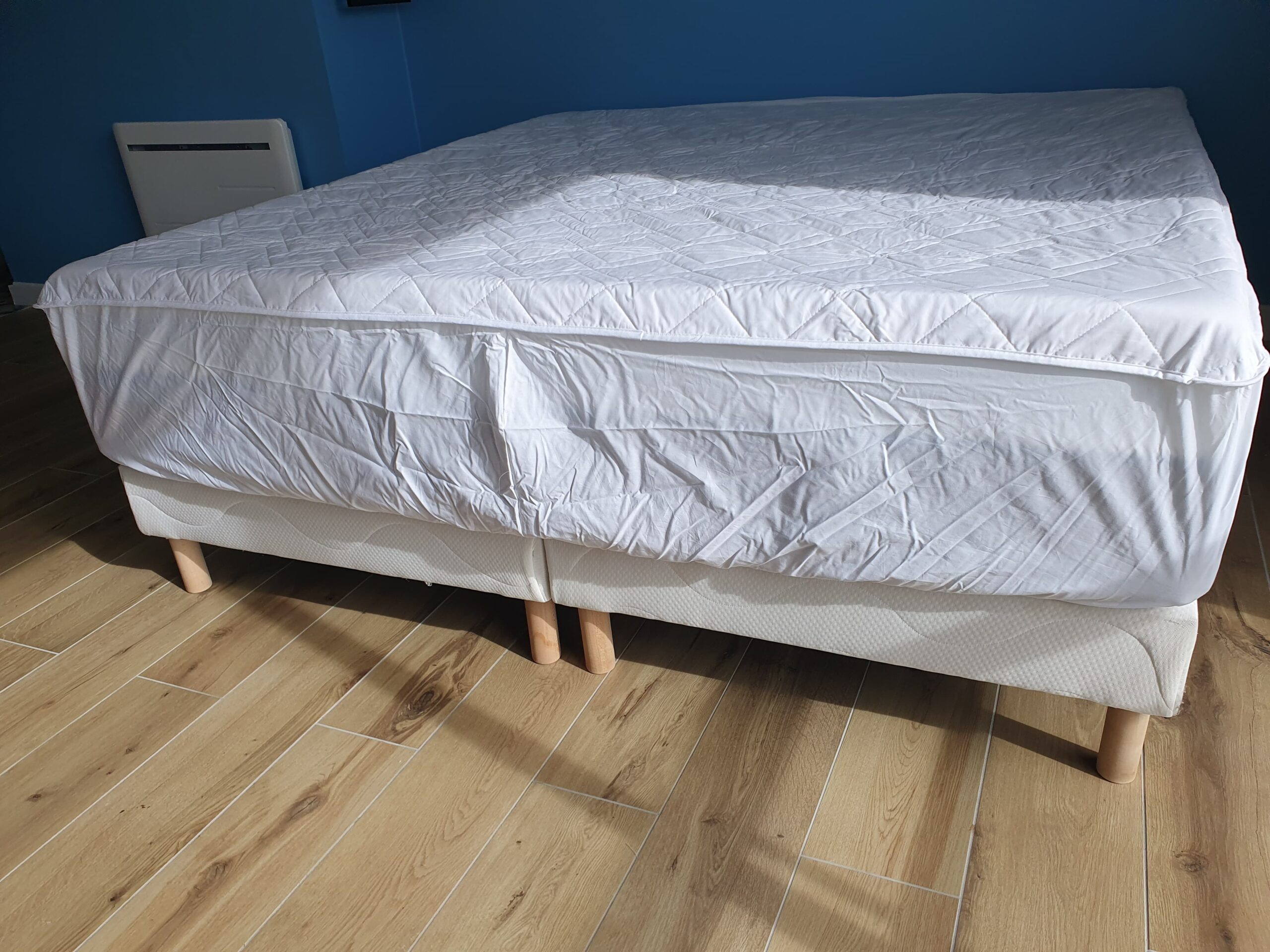 protège matelas simba sur lit