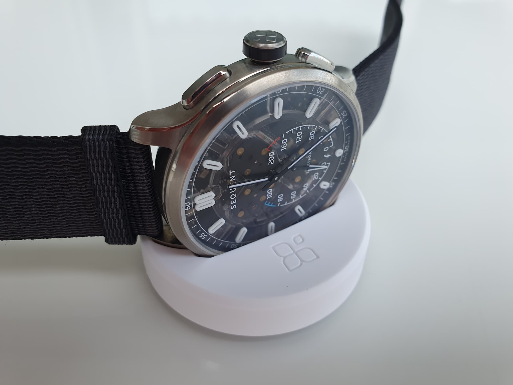 montre sequent elektron