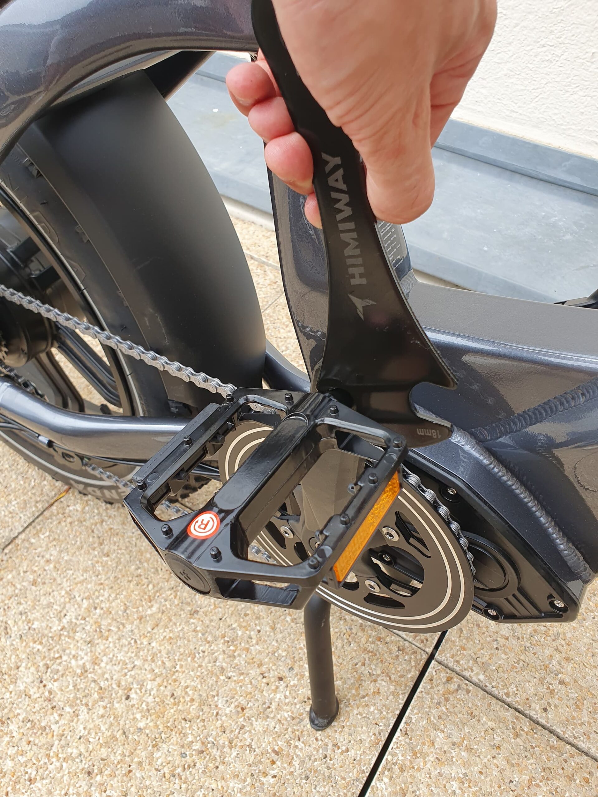 montage pedales velo himiway