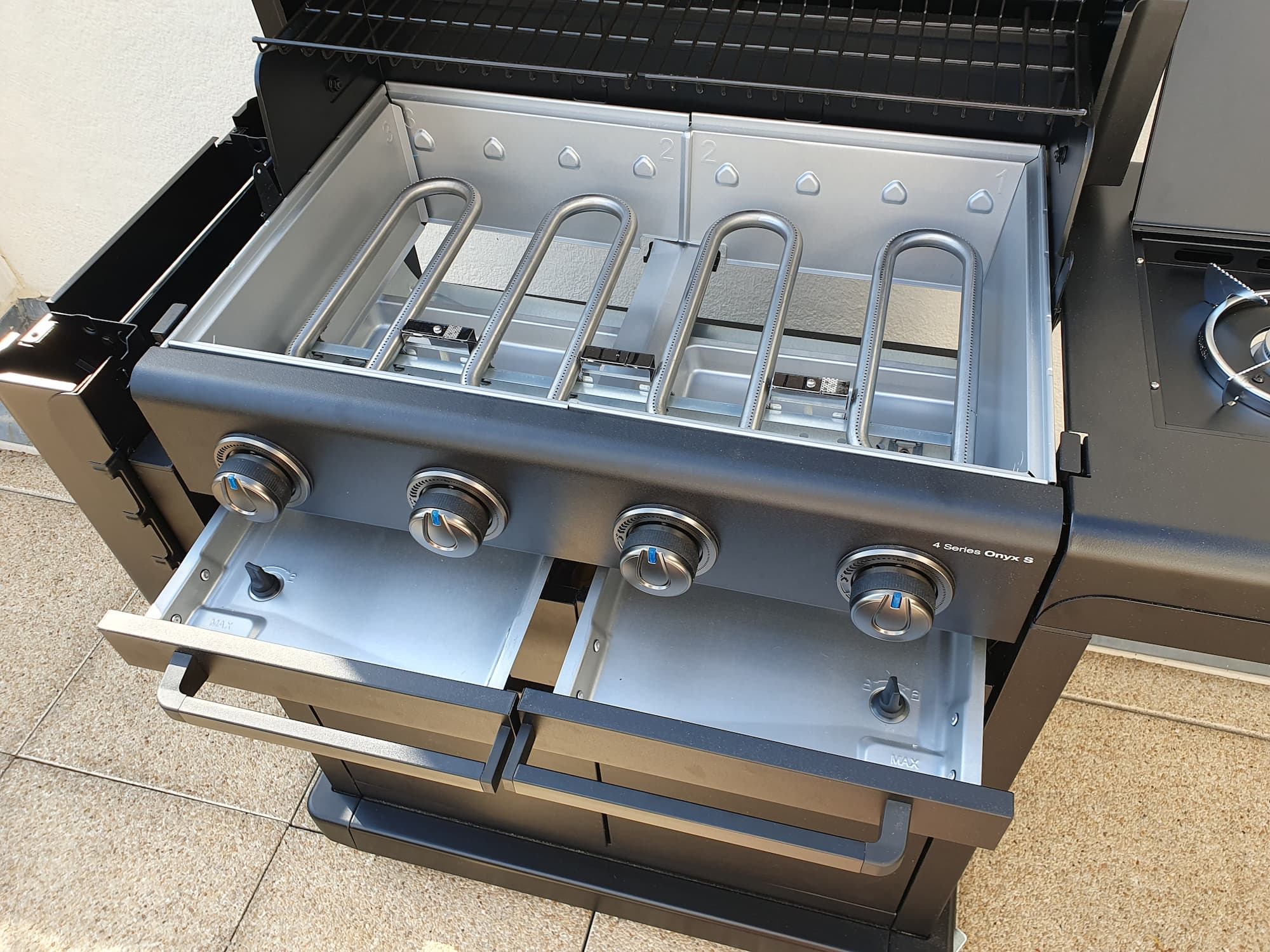 système récupération graisse Barbecue gaz Onyx 4 S