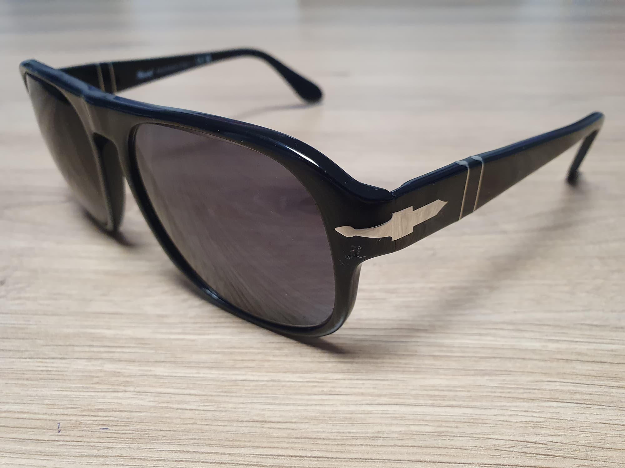essai lunettes soleil persol