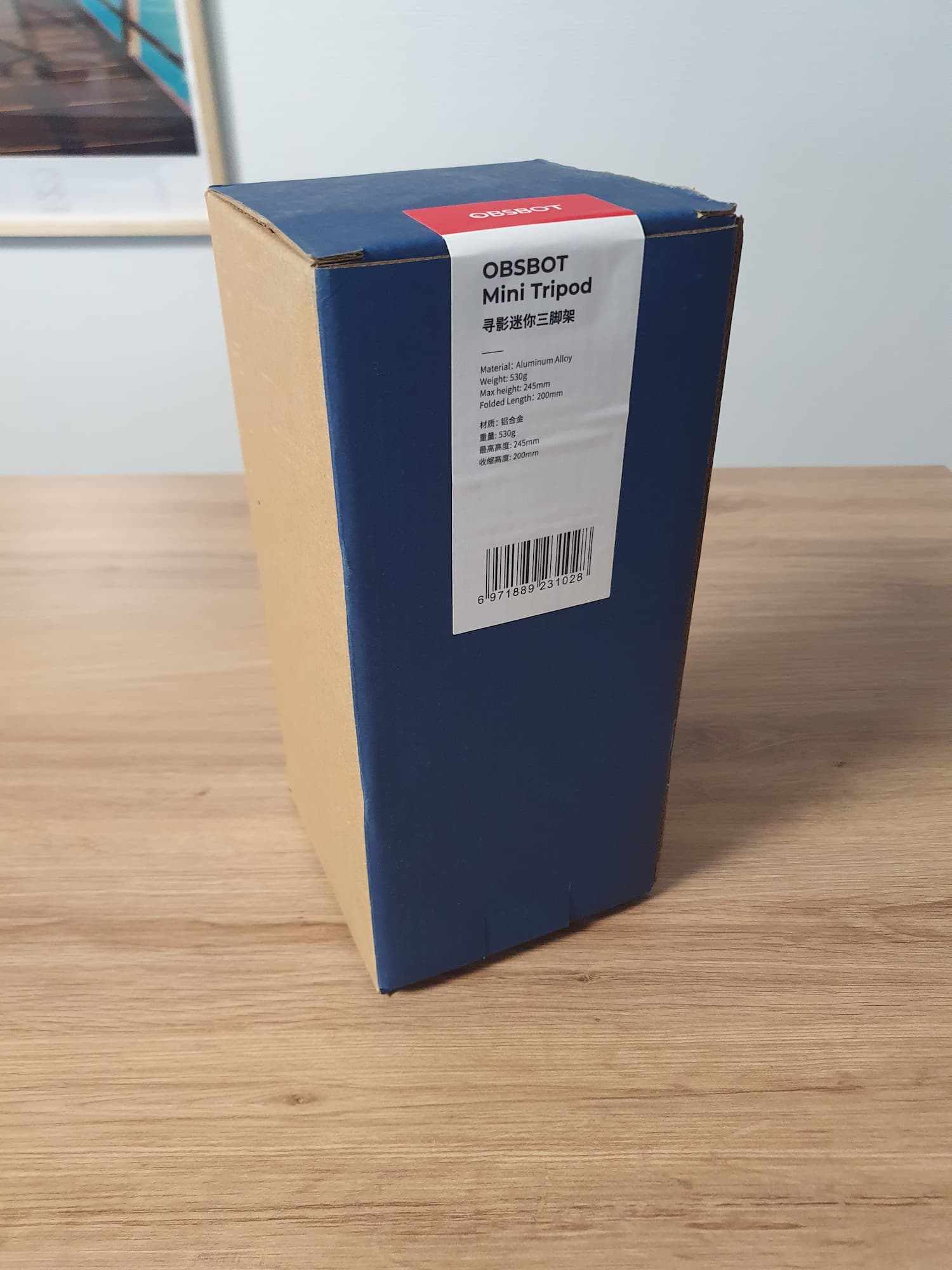Le trépied Obsbot dans son emballage.