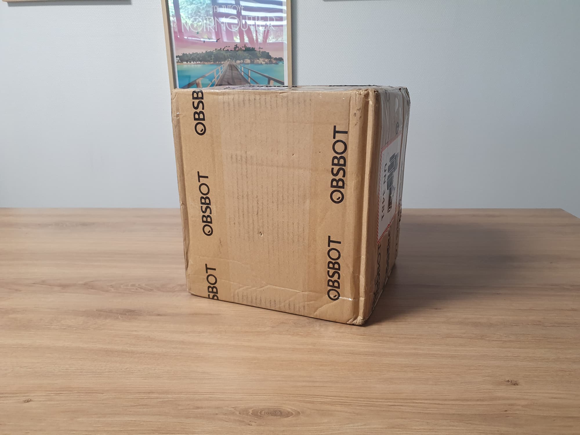 Colis reçu après la commande du matériel Obsbot.