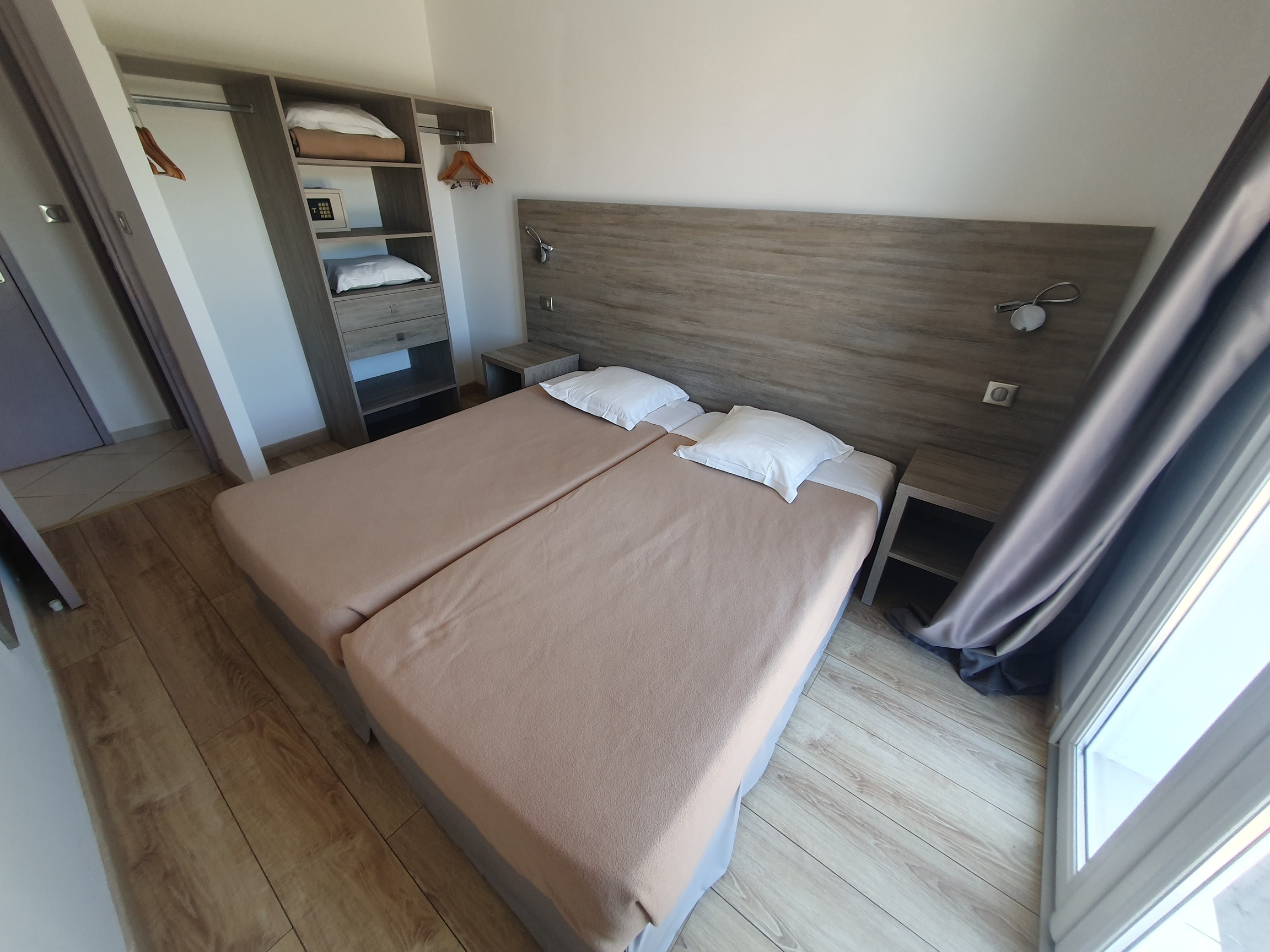 La literie d'une résidence de l'hôtel Marina Viva de Porticcio.