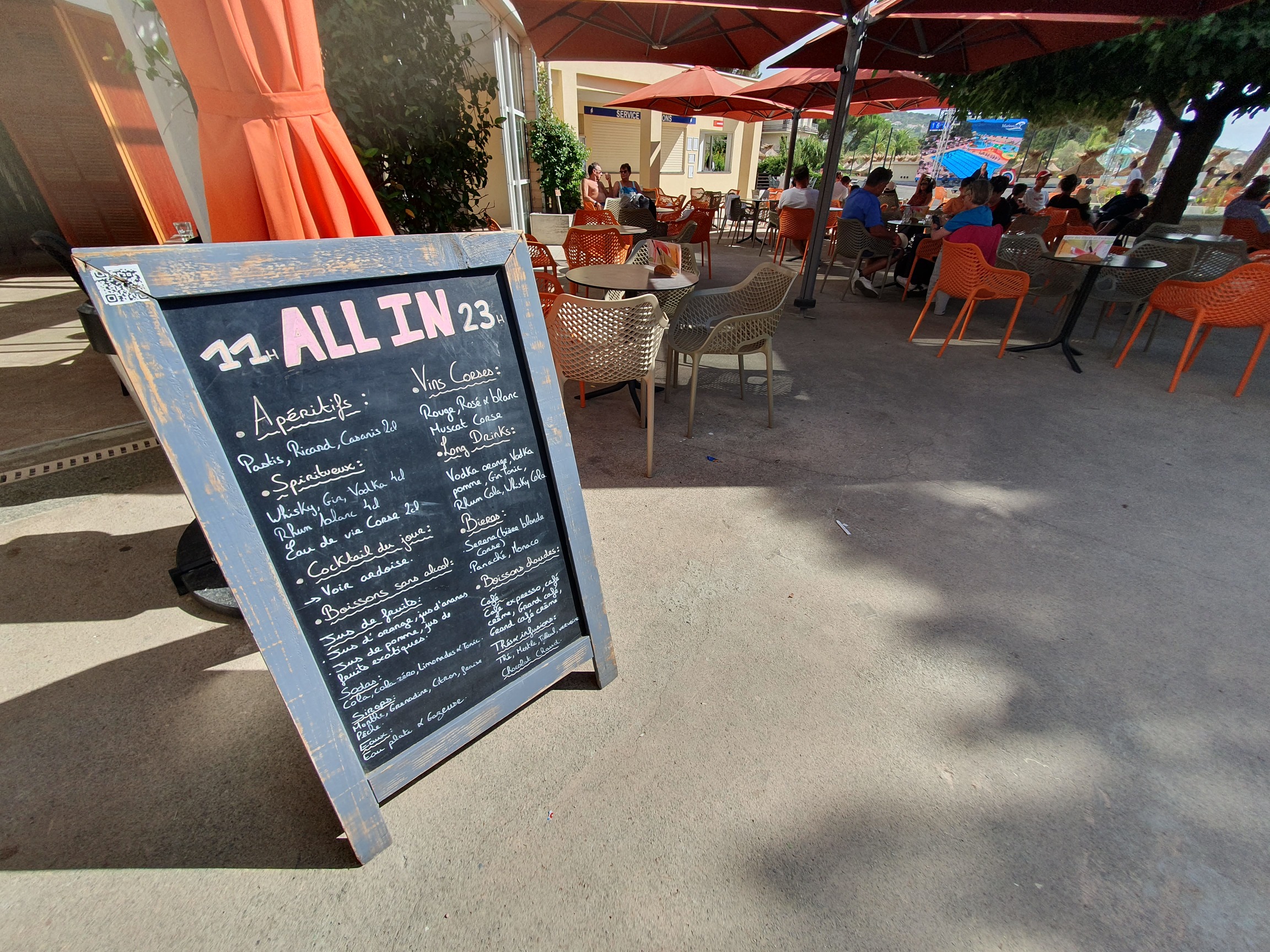 La carte du bar pour l'option all inclusive de l'hôtel club Marina Viva de Porticcio.