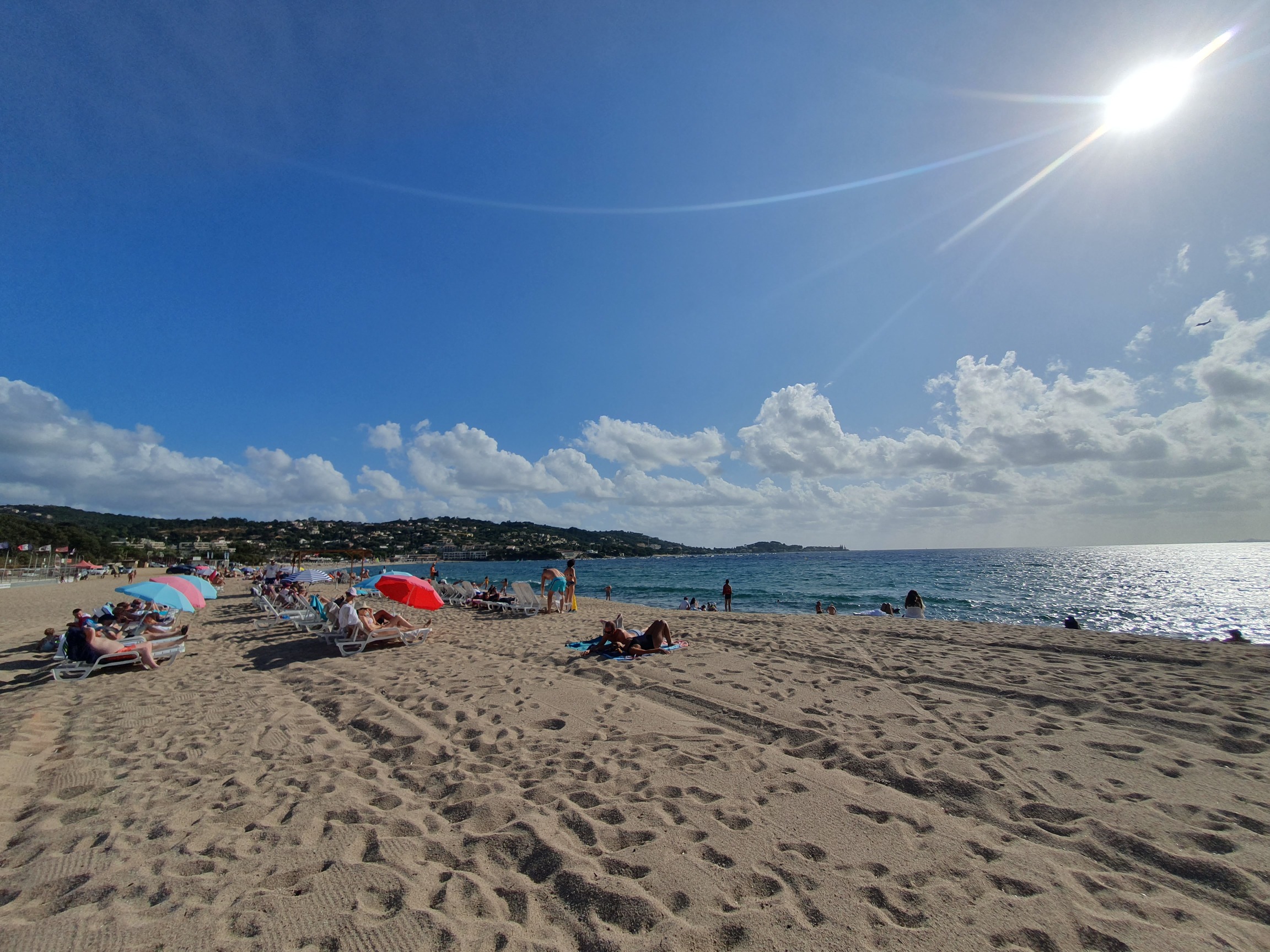 La plage de l'hôtel club Marina Viva de Porticcio.