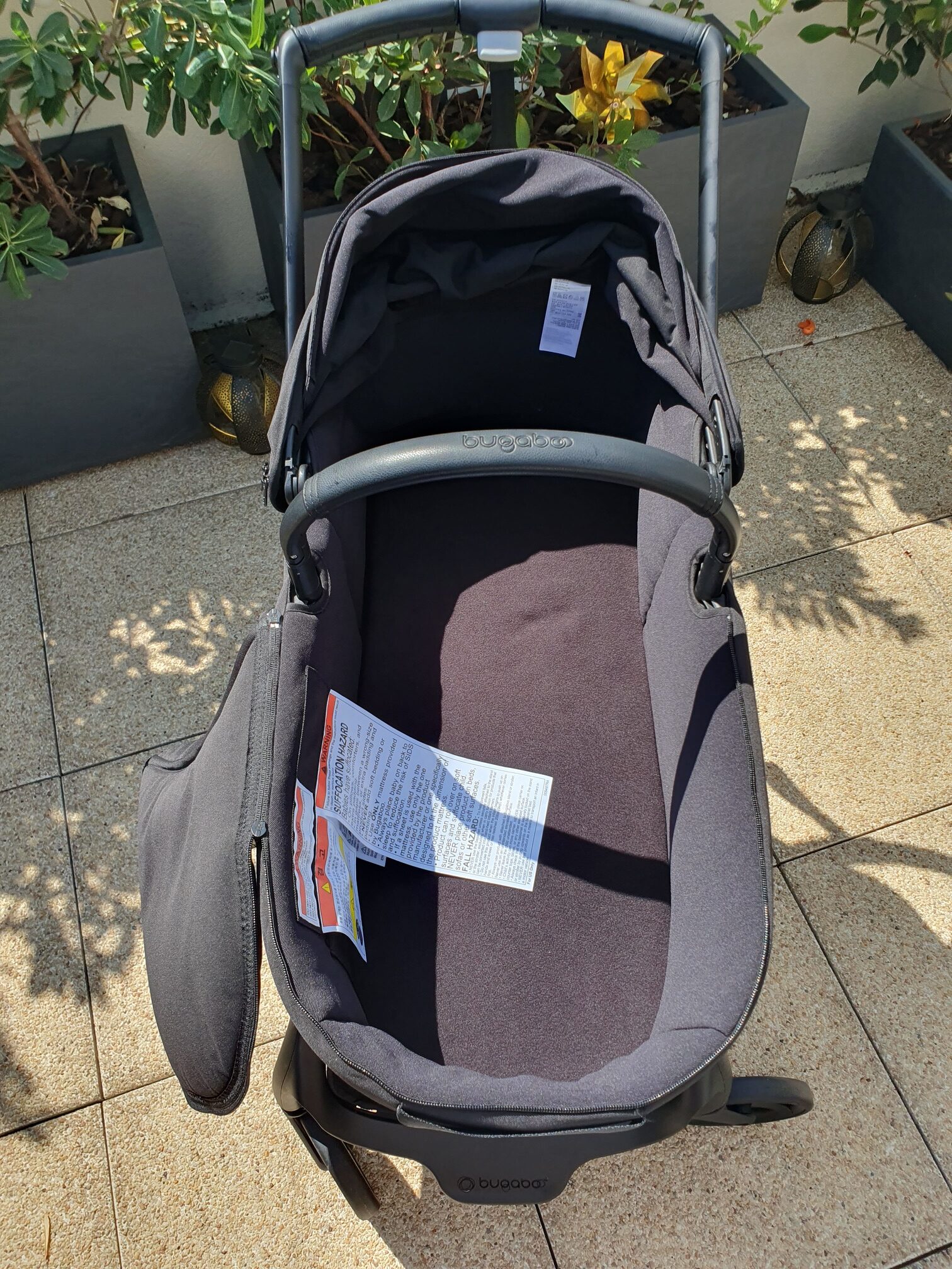 Le matelas de la nacelle de la poussette Dragonfly de Bugaboo.