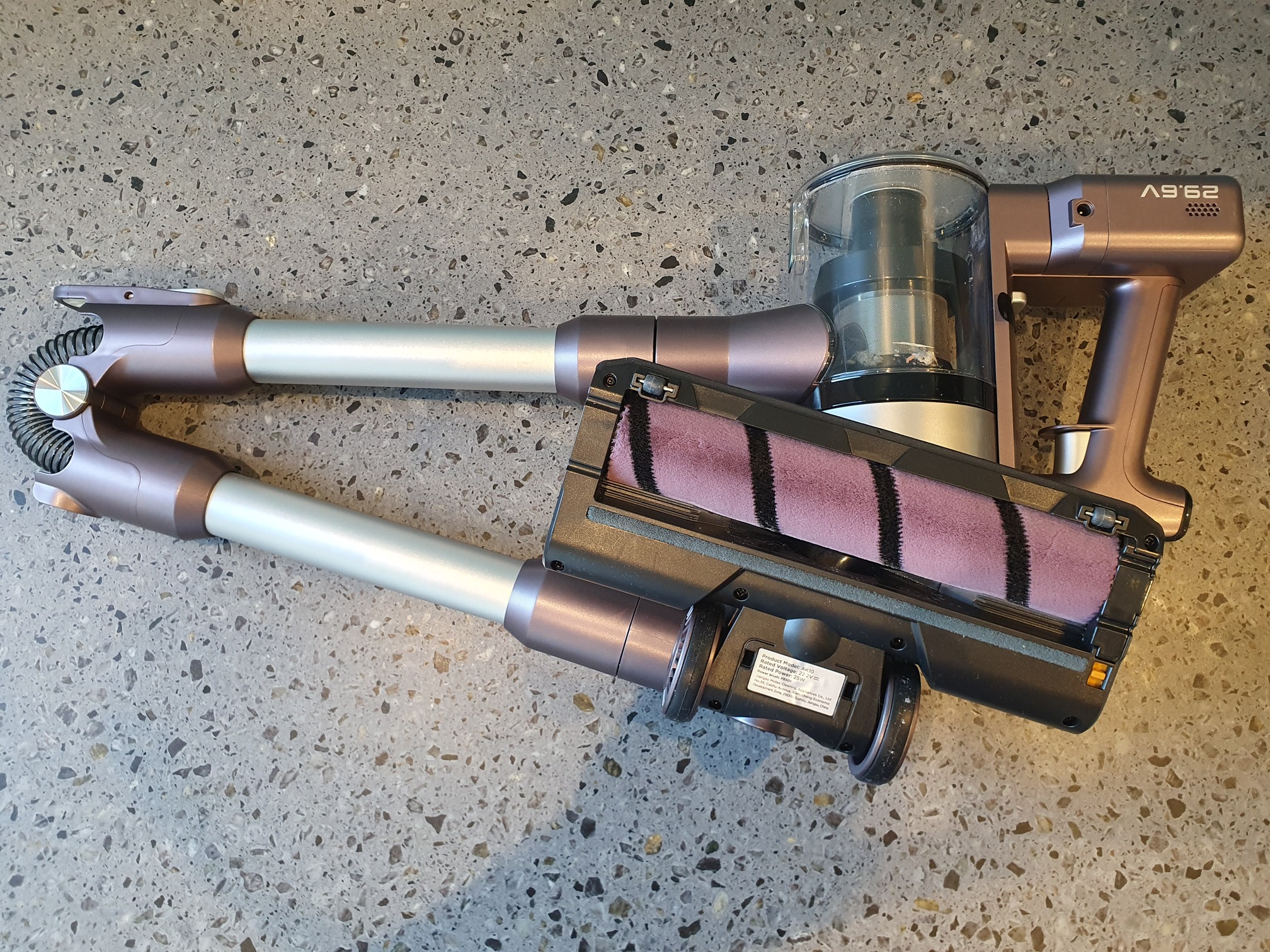 bras télescopique aspirateur eureka ak10