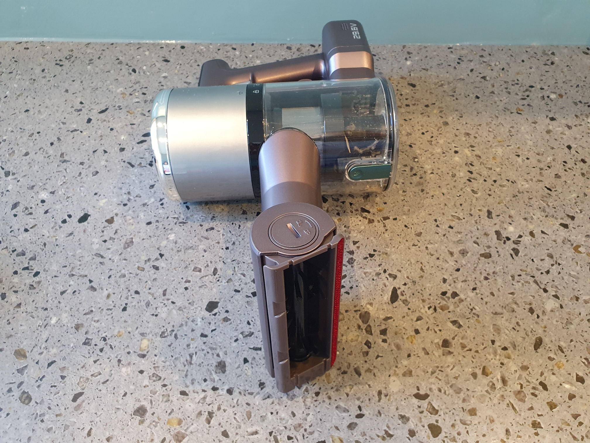 test aspirateur eureka ak10